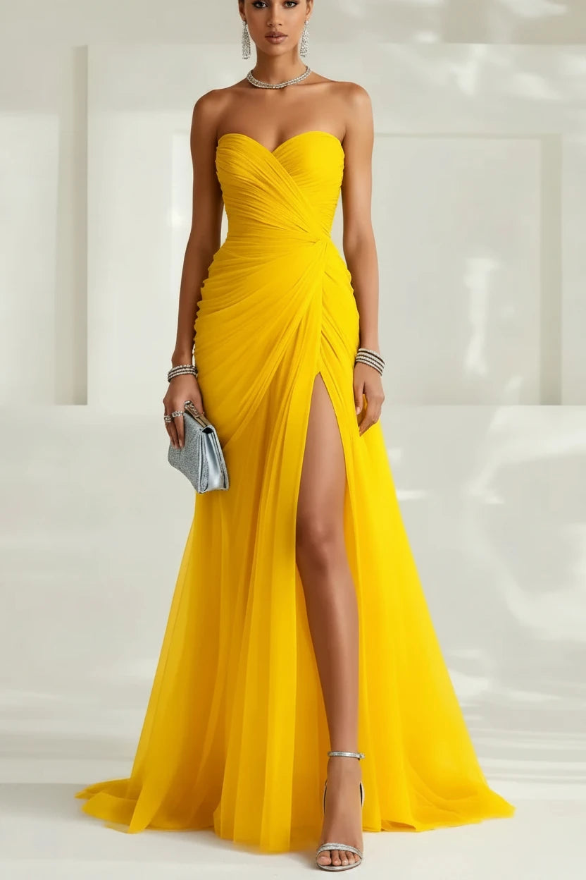 Robe de soirée fendue en tulle à décolleté cœur