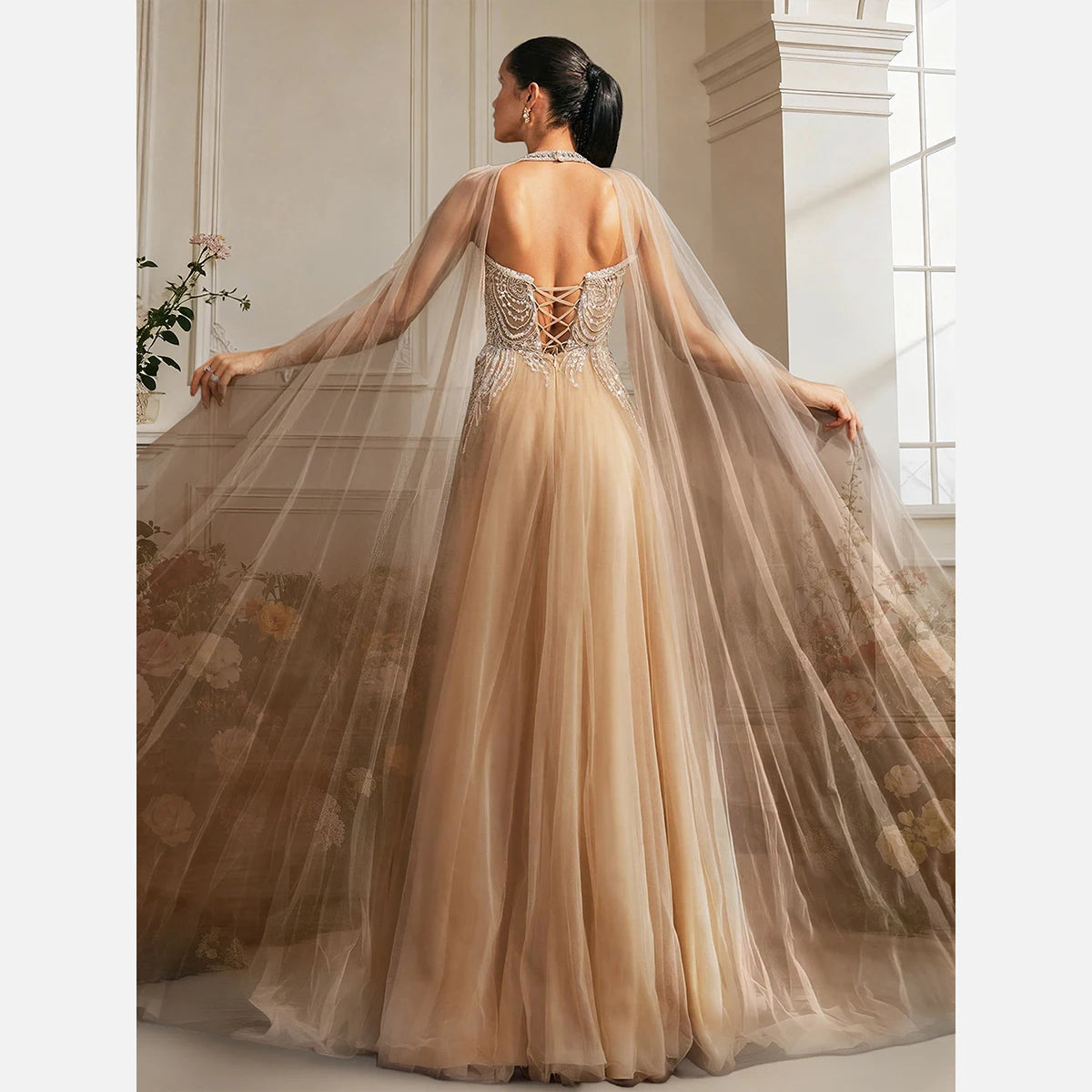 Lou-Robe Princesse Prestige Champagne à Cape de Tulle Perlée