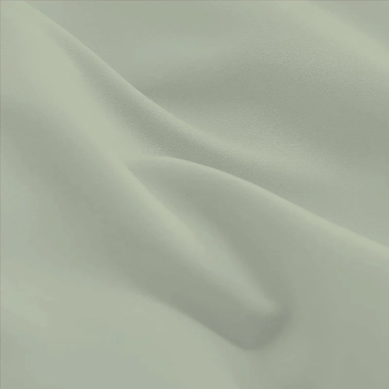 kori-Robe Élégance Royale à Fente en Dentelle