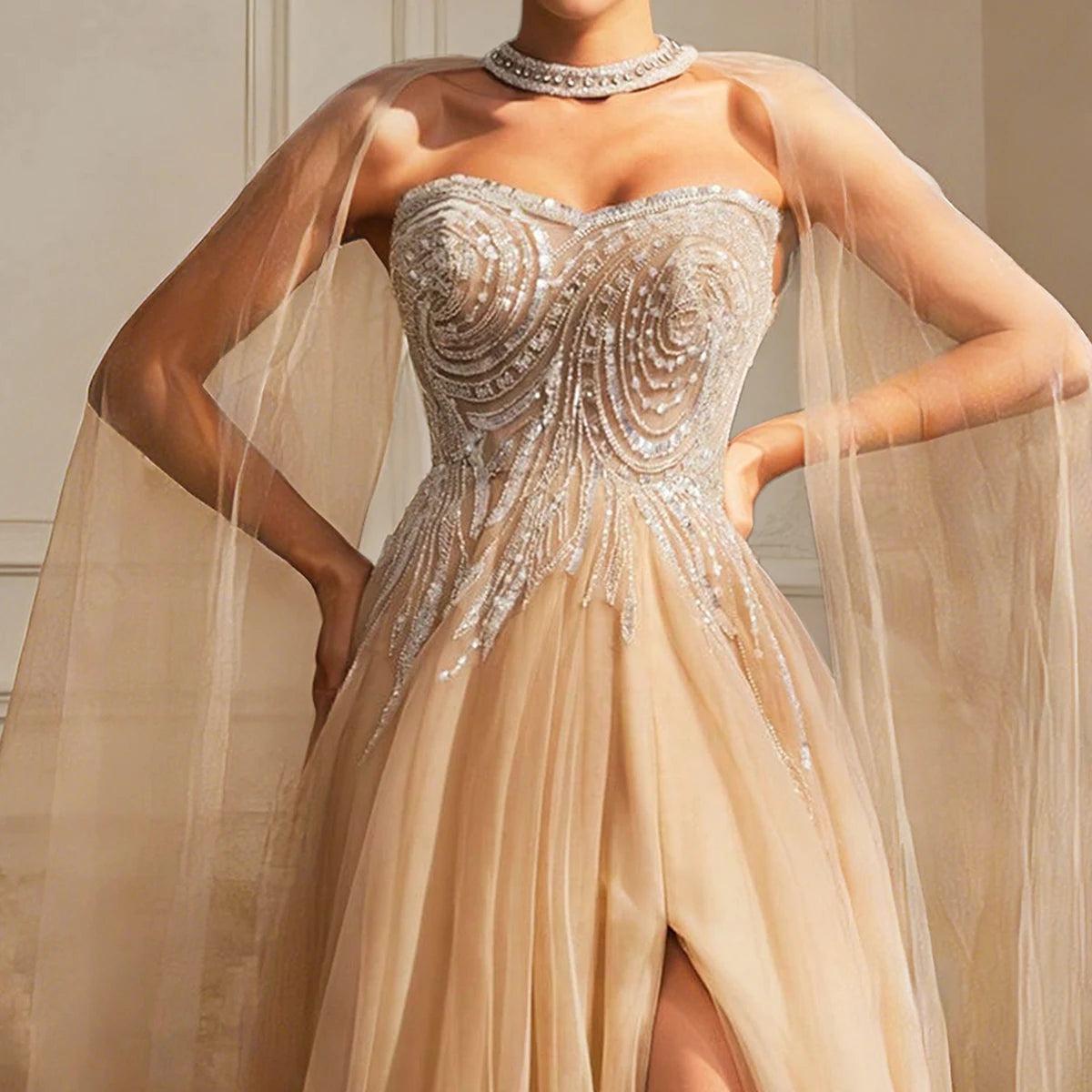 Lou-Robe Princesse Prestige Champagne à Cape de Tulle Perlée