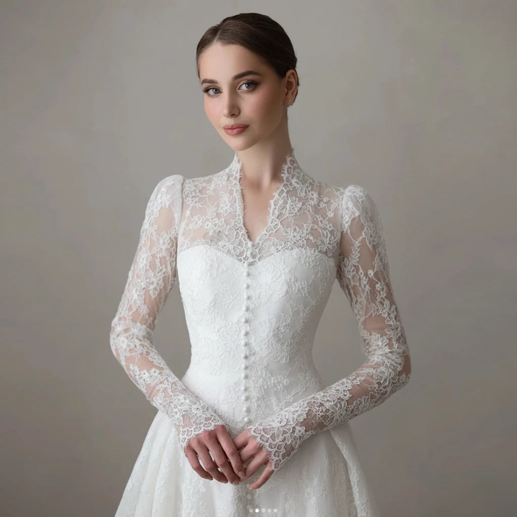 Kate-Robe de mariée princesse à col montant en dentelle et manches longues