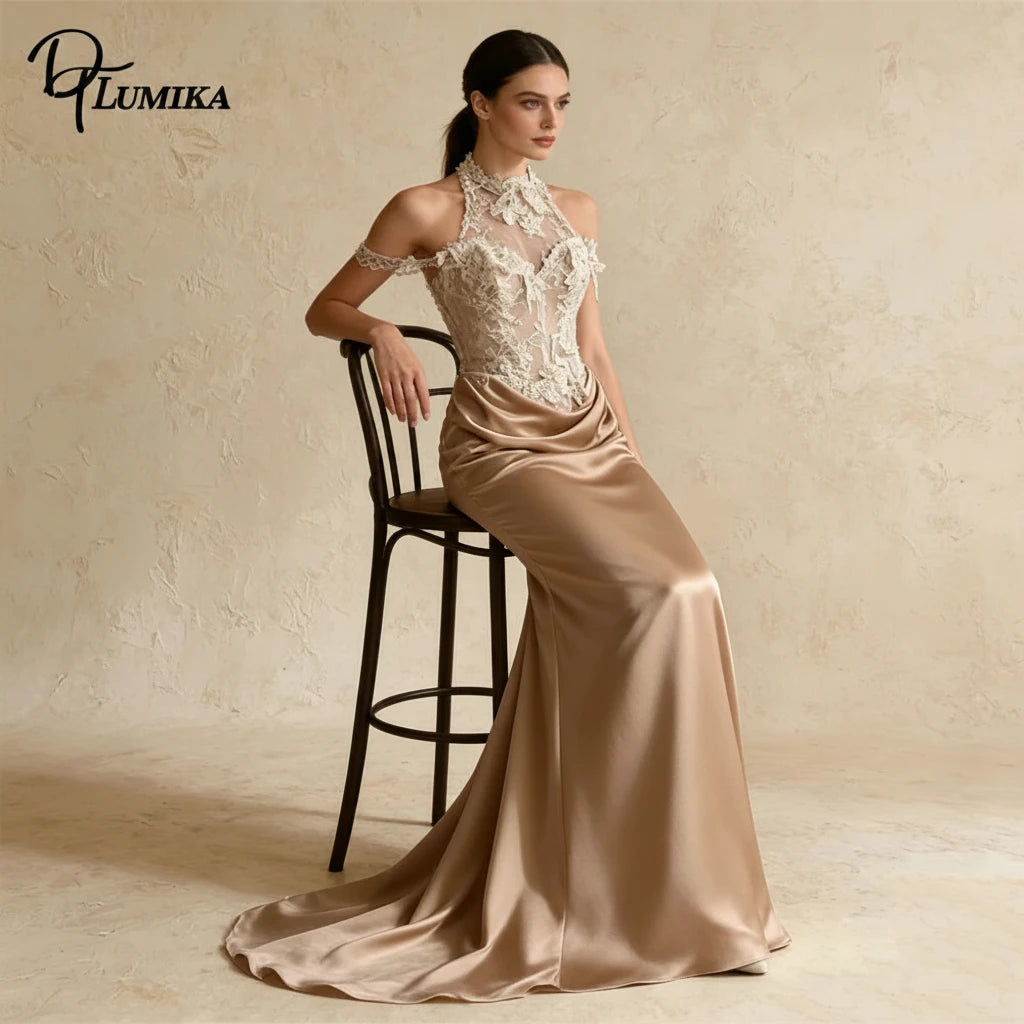 Lumika-Robe de soirée satinée dos nu à col montant en dentelle